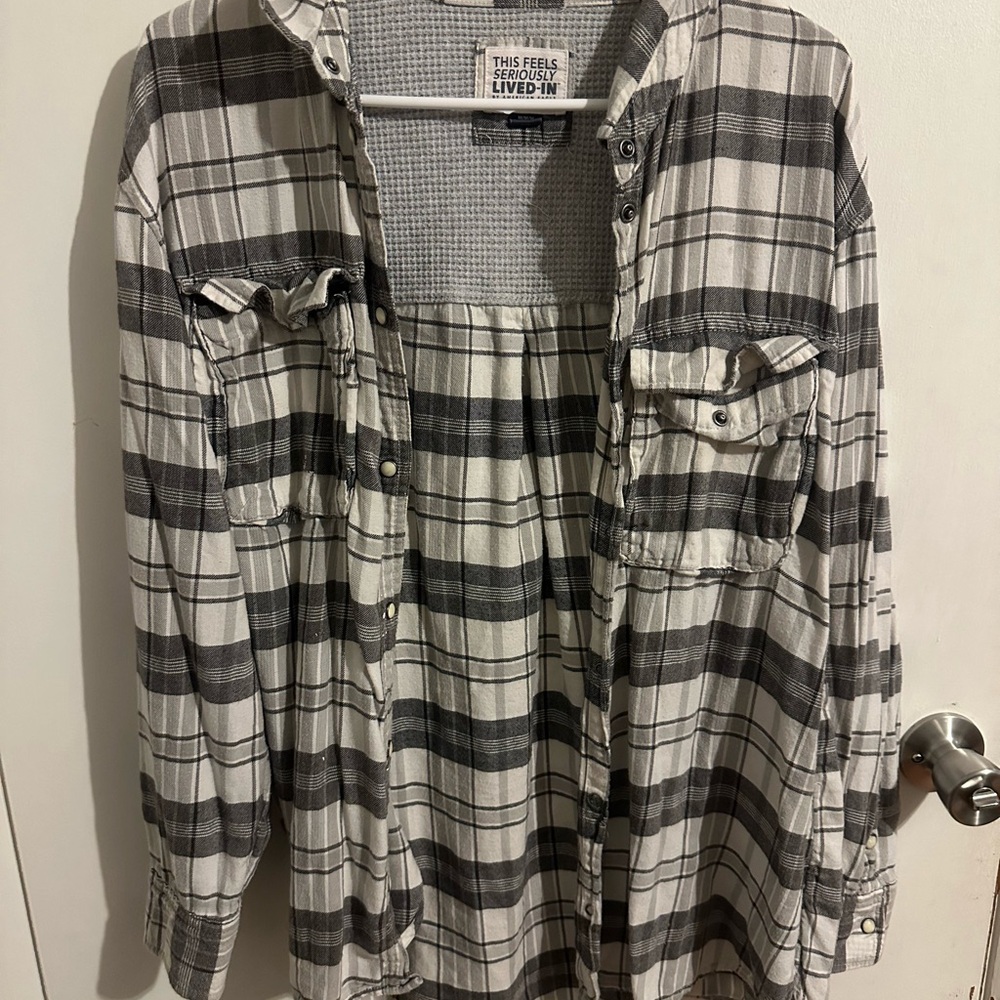 American Eagle Outfitters Plaid Button Down Shirt